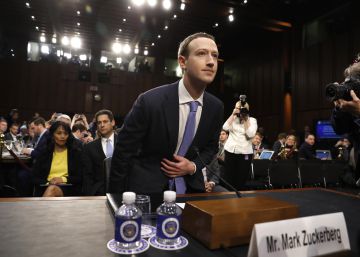 Zuckerberg declara en el Senado por el escándalo de la fuga de datos