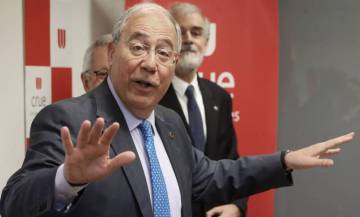 Roberto Fernández.