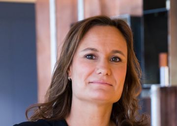 Gillian Tans, la ‘Lady Travel’ que viaja con mochila