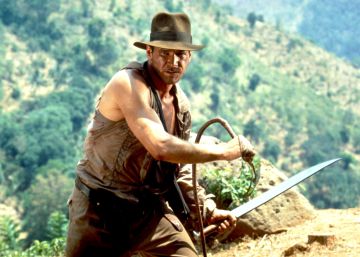 El presidente de Francia se las ve con Indiana Jones