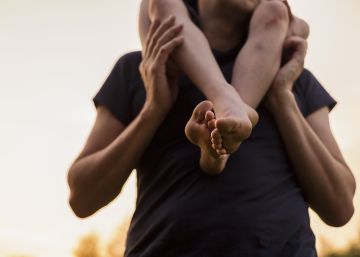 Una madre, condenada a un curso de reeducación por no dejar a sus hijos ver a su padre gay