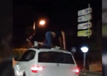 La policía identifica a dos jóvenes que aparecían en un vídeo bailando sobre un coche en marcha