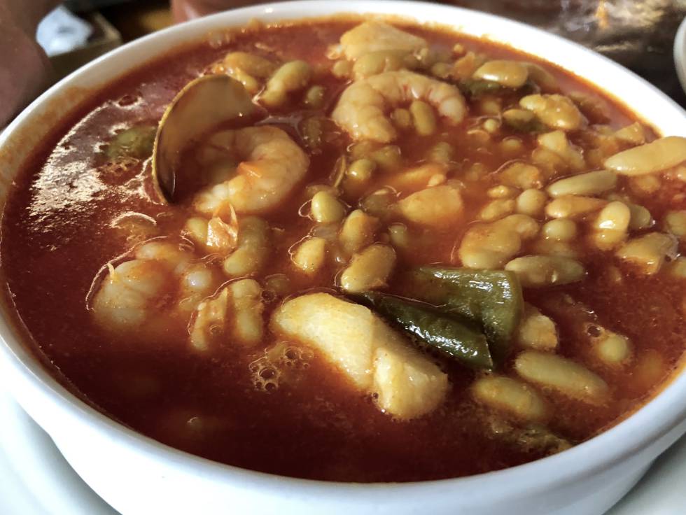 VERDINAS CON MARISCOS CAPEL