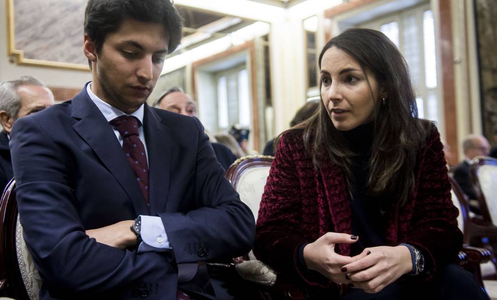 Alejandra, con su hermano Fernando, el pasado mes de marzo.