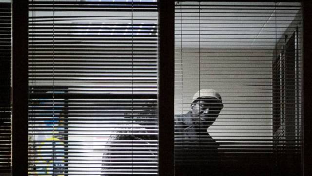 El hombre que retuvo a la mujer del cónsul.