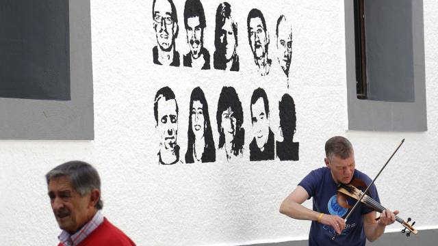 Pintadas a favor del acercamiento de presos.