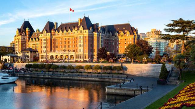 La fachada del hotel Fairmont Empress en Victoria