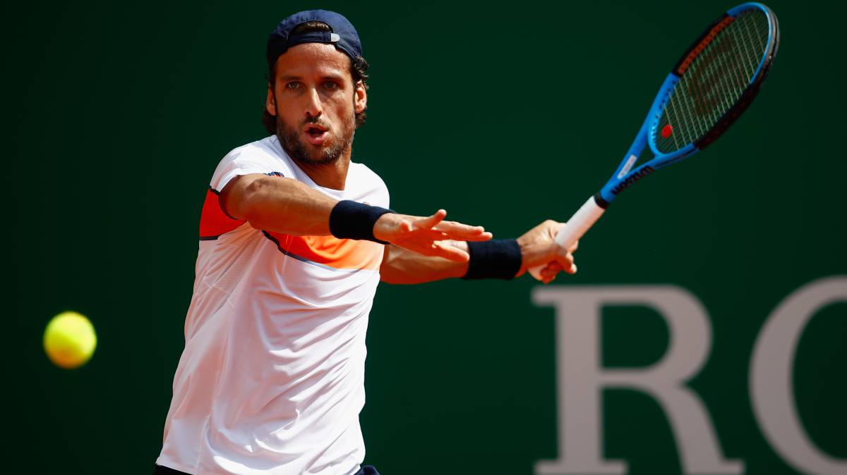 Feliciano López jugando en Montecarlo.