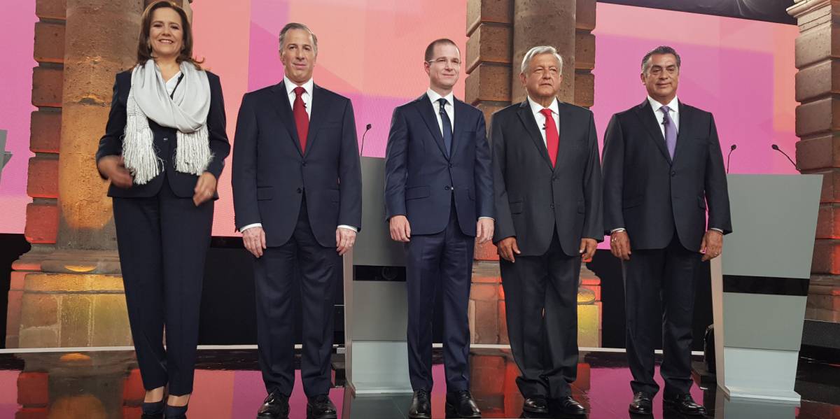 Los cinco candidatos presidenciales, antes del debate.
