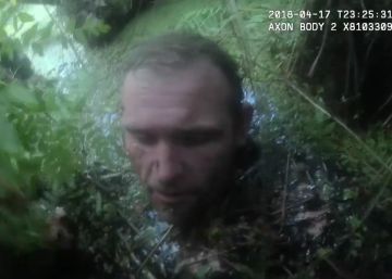 Un delicuente queda atrapado en arenas movedizas en plena persecución
