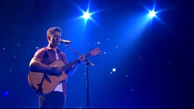 Oskar Proy, durante su interpretación.