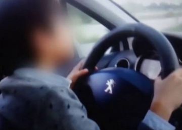 La Guardia Civil investiga un vídeo de un niño de siete años conduciendo en Sevilla