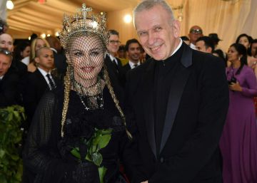 Las parejas que brillaron en la gala del Met