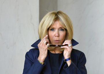 Brigitte Macron sale airosa a un año de escrutinio como primera dama
