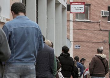 Parados, protección social
y analogía de Hoyle
