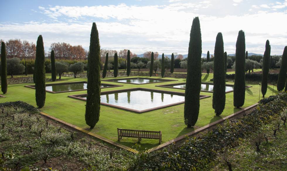 Jardín agrícola Mas de les Voltes en Girona realizado por Caruncho.