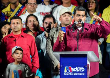 El presidente de Venezuela, Nicolás Maduro, celebra su resultado en las elecciones de este domingo.