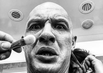 La radical transformación del considerado hombre más atractivo del momento