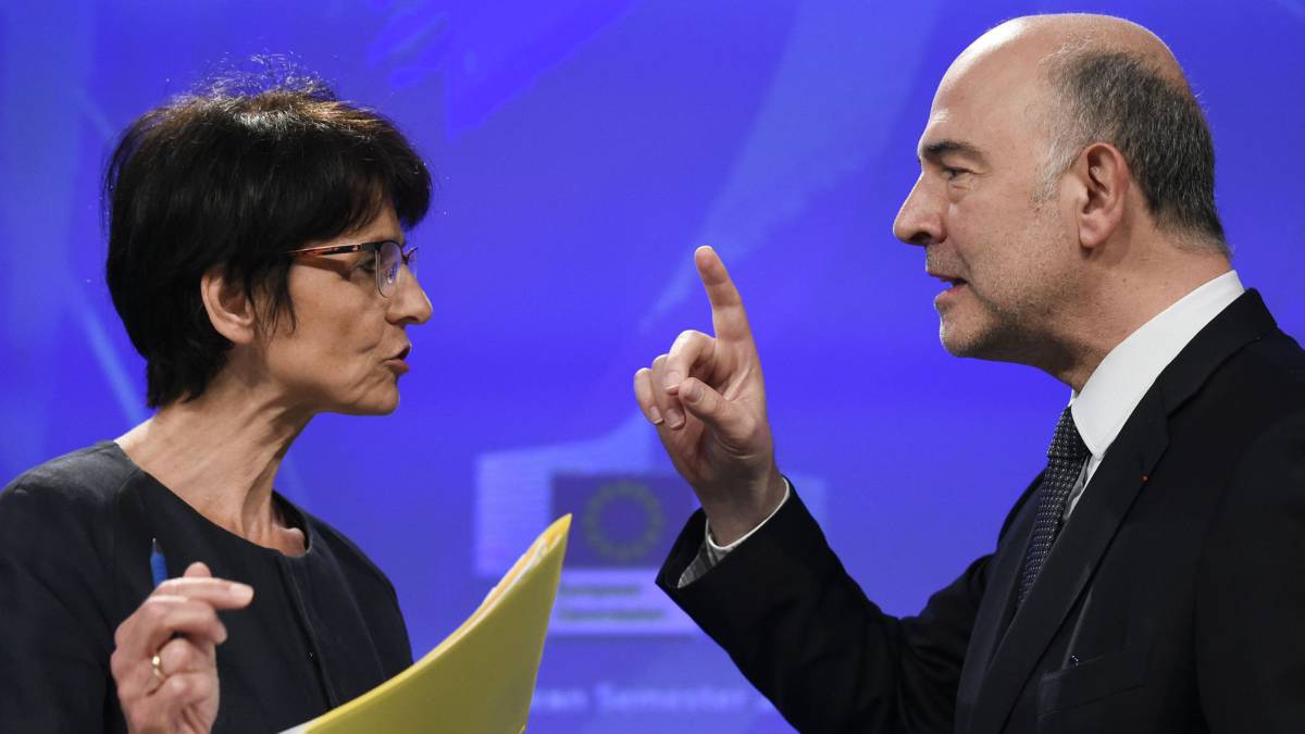 Los comisarios Thyssen y Moscovici.