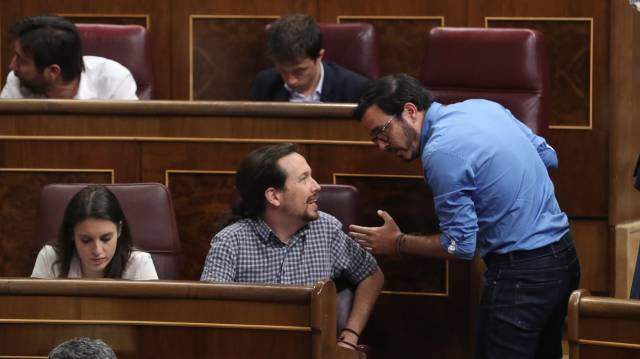Iglesias y Garzón en el pleno del Congreso.