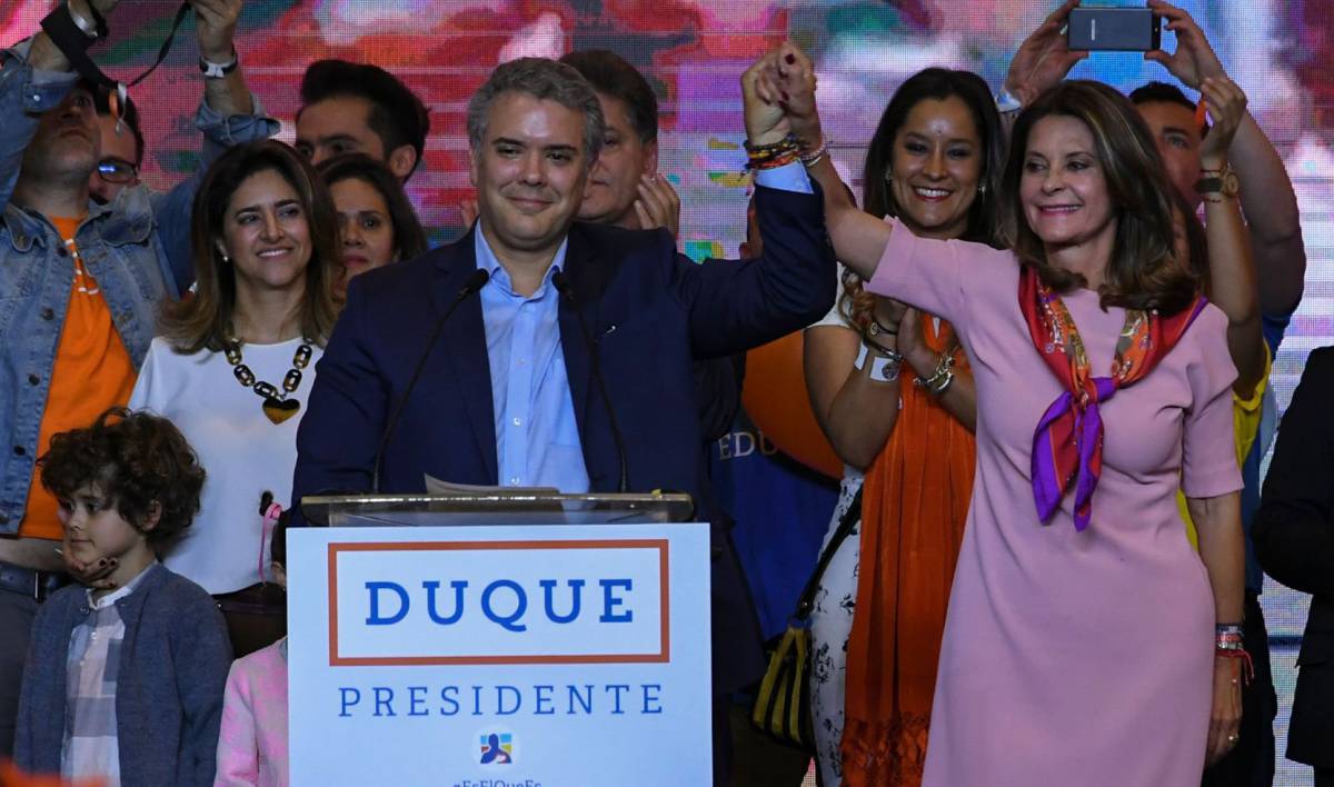 Iván Duque y su candidata a vicepresidenta, Marta Lucia Ramirez, este domingo tras conocerse los resultados.