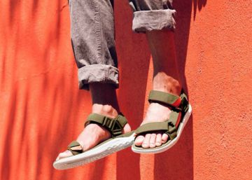 Las sandalias reconquistan al hombre