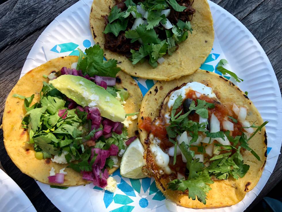 TRES TACOS POR 100 CORONAS DANESAS CAPEL