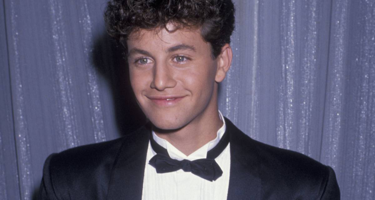 Cómo Kirk Cameron pasó de ídolo juvenil a estrella más odiada de Hollywood