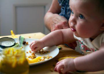 ‘Baby Led Weaning’: los bebés eligen qué quieren comer. Y los pediatras lo aprueban
