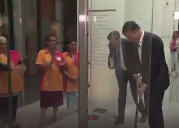 El primer ministro holandés limpia lo que ensucia