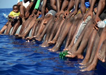 Las peticiones de asilo aceptadas en España caen a la mitad en un año