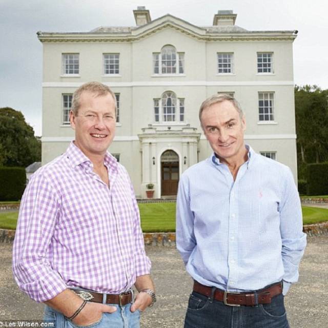 Lord Ivar Mountbatten y James Coyle en una foto en su cuenta de Instagram.