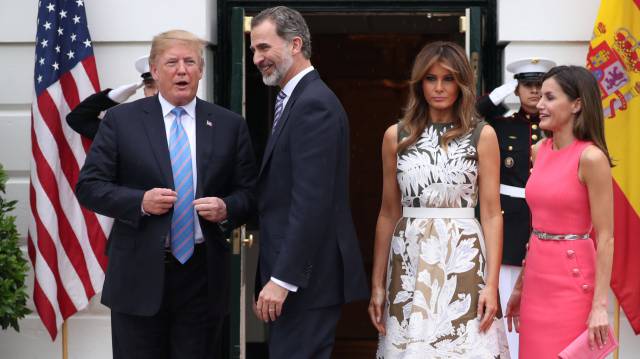 Recibimiento a a los Reyes en la Casa Blanca.