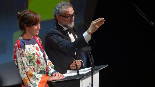 Massimo Bottura, junto a su esposa Lara Gilmore.