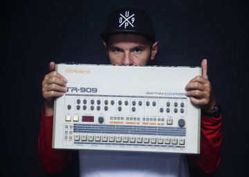 Víctor Santana: “Mi estudio es mi paraíso; mis máquinas, mis niñas”