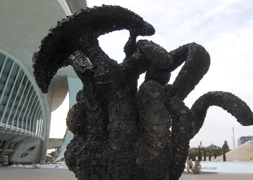Las esculturas de Tony Cragg en la Ciudad de las Artes de Valencia