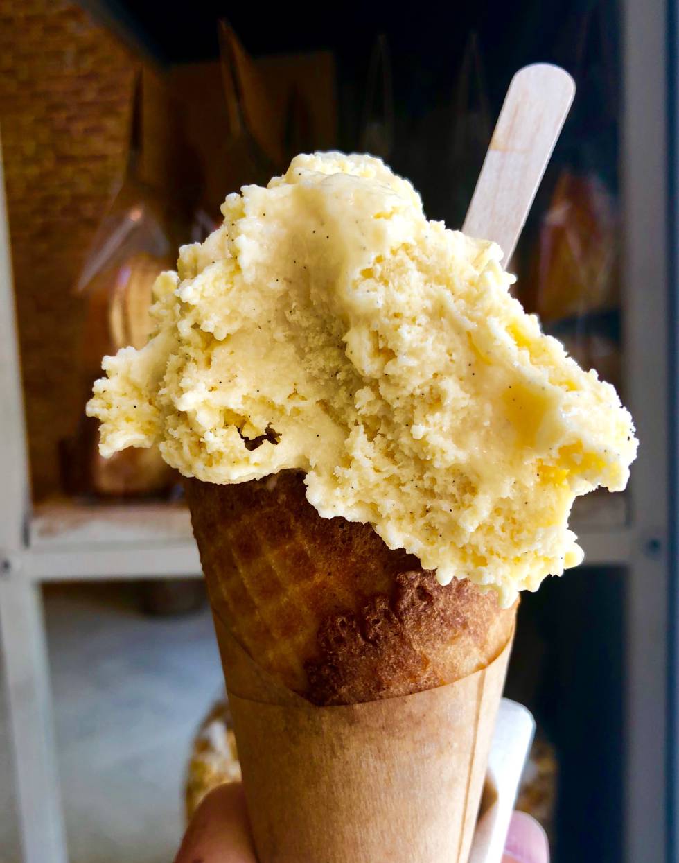 CONO DE HELADO DE VAINILLA CAPEL