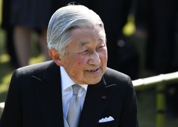 El emperador de Japón, Akihito, enfermo de una anemia cerebral