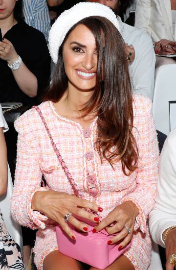 Penélope Cruz en el desfile de Chanel de alta costura otoño-invierno 20182019 del 3 de julio en París.