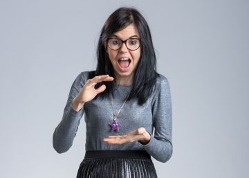 A mulher que inclui uma cientista por dia na Wikipédia
