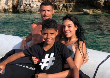 Las vacaciones de Cristiano Ronaldo y su ‘troupe’ en Grecia en pleno fichaje por la Juventus