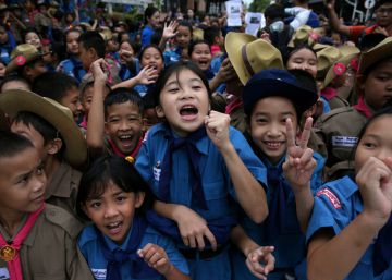 Alegría en Tailandia tras el rescate de los niños, en imágenes