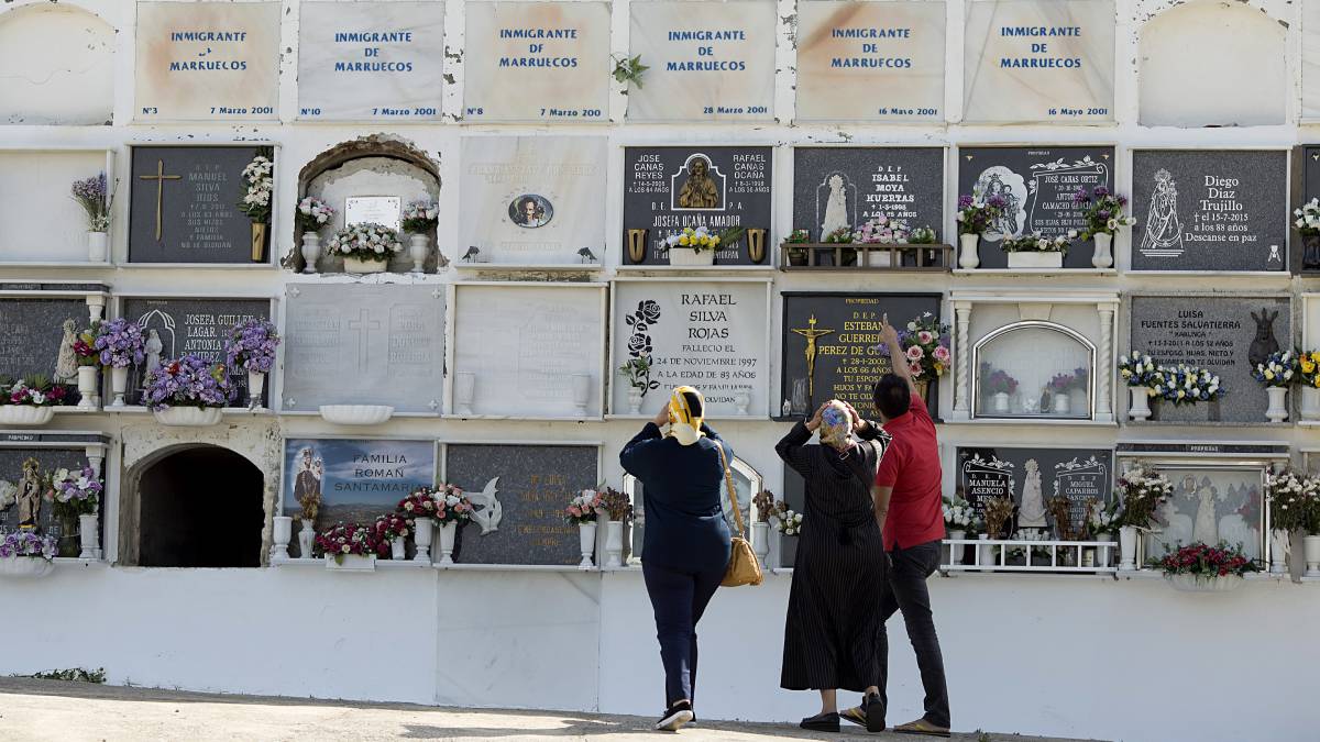 Lápidas de inmigrantes marroquíes en Tarifa.