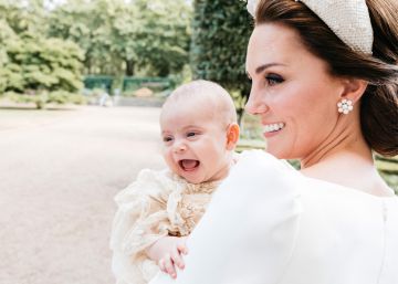 Todas las fotos oficiales del bautizo de Luis de Cambridge
