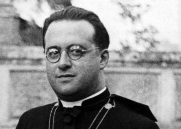 El sacerdote Georges Lemaître, el padre del Big Bang que hizo cambiar de opinión a Einstein
