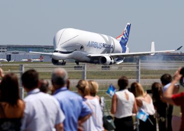 El primer vuelo de prueba del Airbus 'Beluga XL', en imágenes