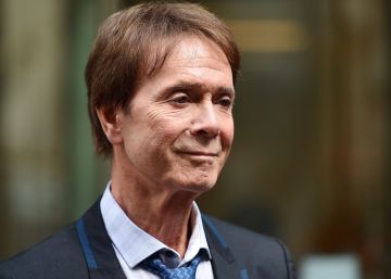 Cliff Richard gana a la BBC un juicio por violación de su vida privada
