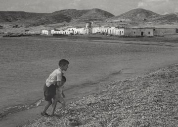 Las fotografías que tomó Vicente Aranda en la Almería de Goytisolo