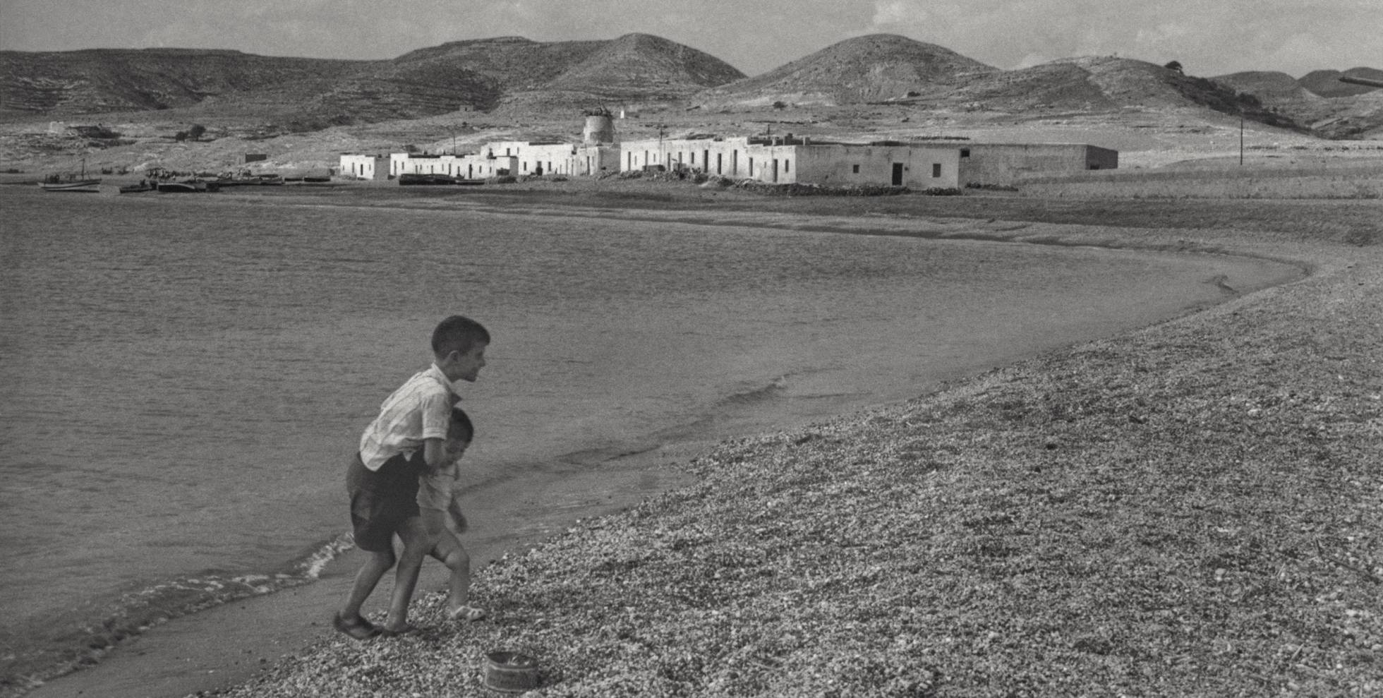 Las fotografías que tomó Vicente Aranda en la Almería de Goytisolo