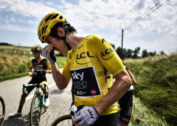 El lanzamiento de gases lacrimógenos en el Tour de Francia, en imágenes